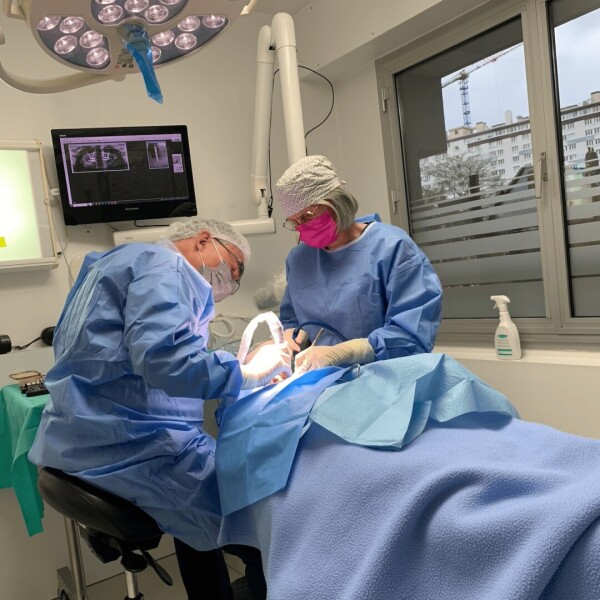 Qu’est-ce l’implantologie au Cabinet d'Implantologie Dentaire du Dr Vandevelde à Lille ?